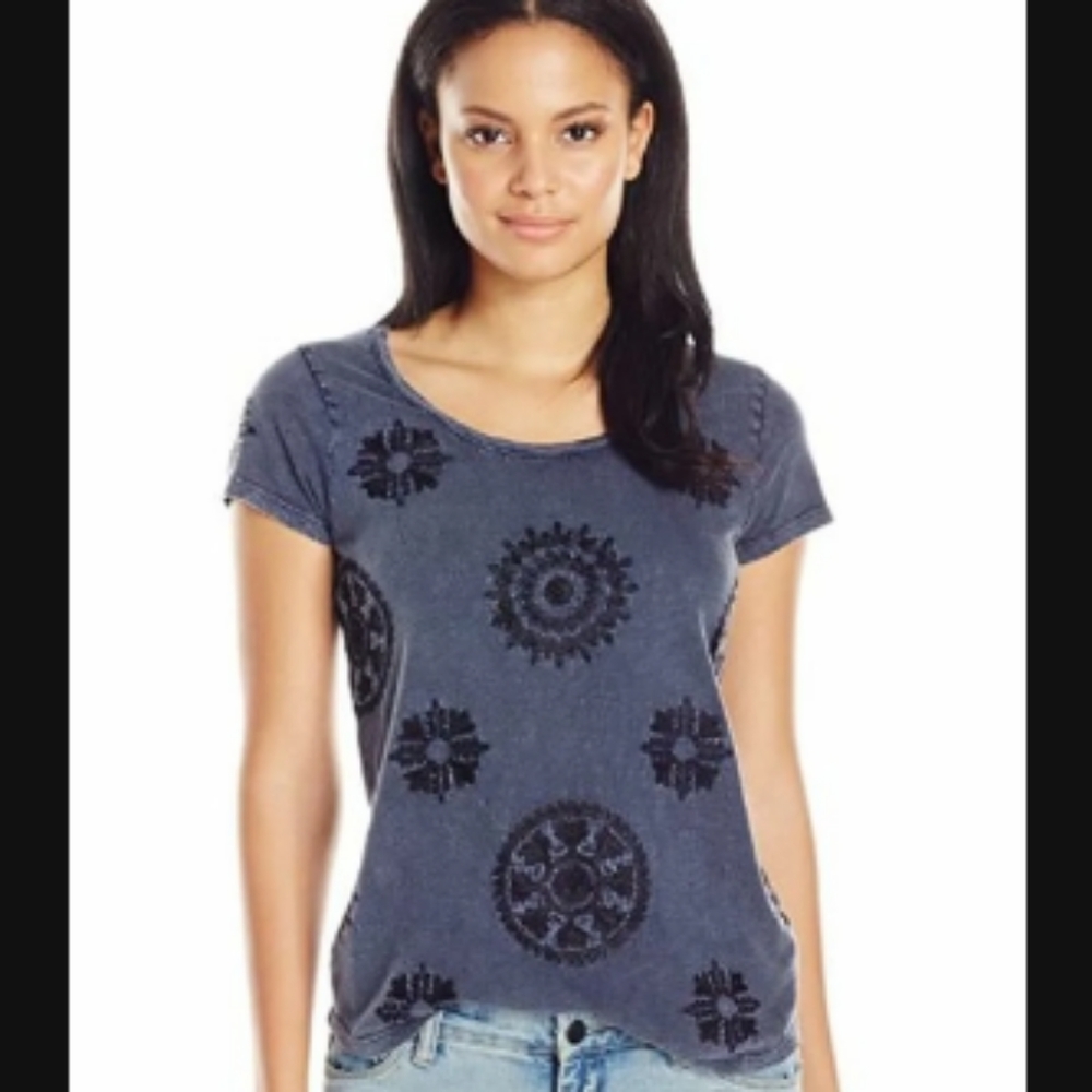 Lucky Brand t-shirt
